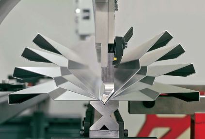 Temukan hal-hal penting tentang Mesin Bending / Tekuk Plat CNC
